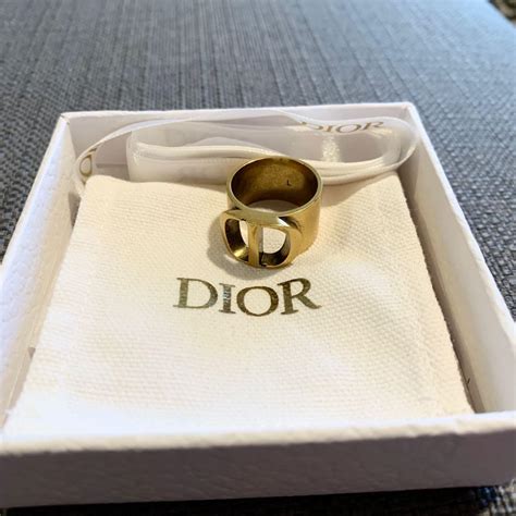 bague dior montaigne